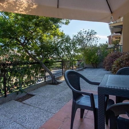 Luminoso Appartamento Con Ampia Terrazza San Bartolomeo Al Mare Zewnętrze zdjęcie